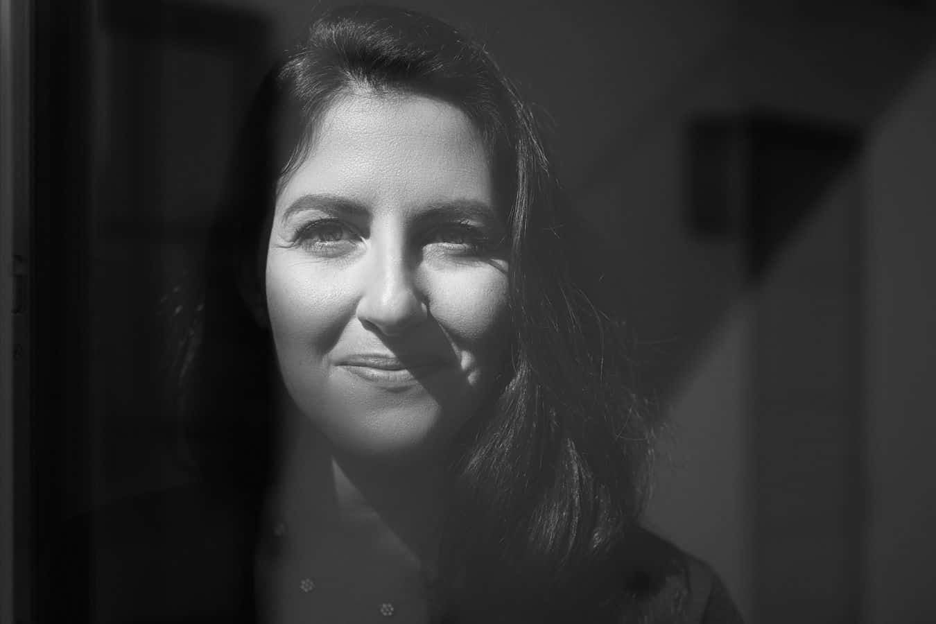 Headshot of Stephanie.