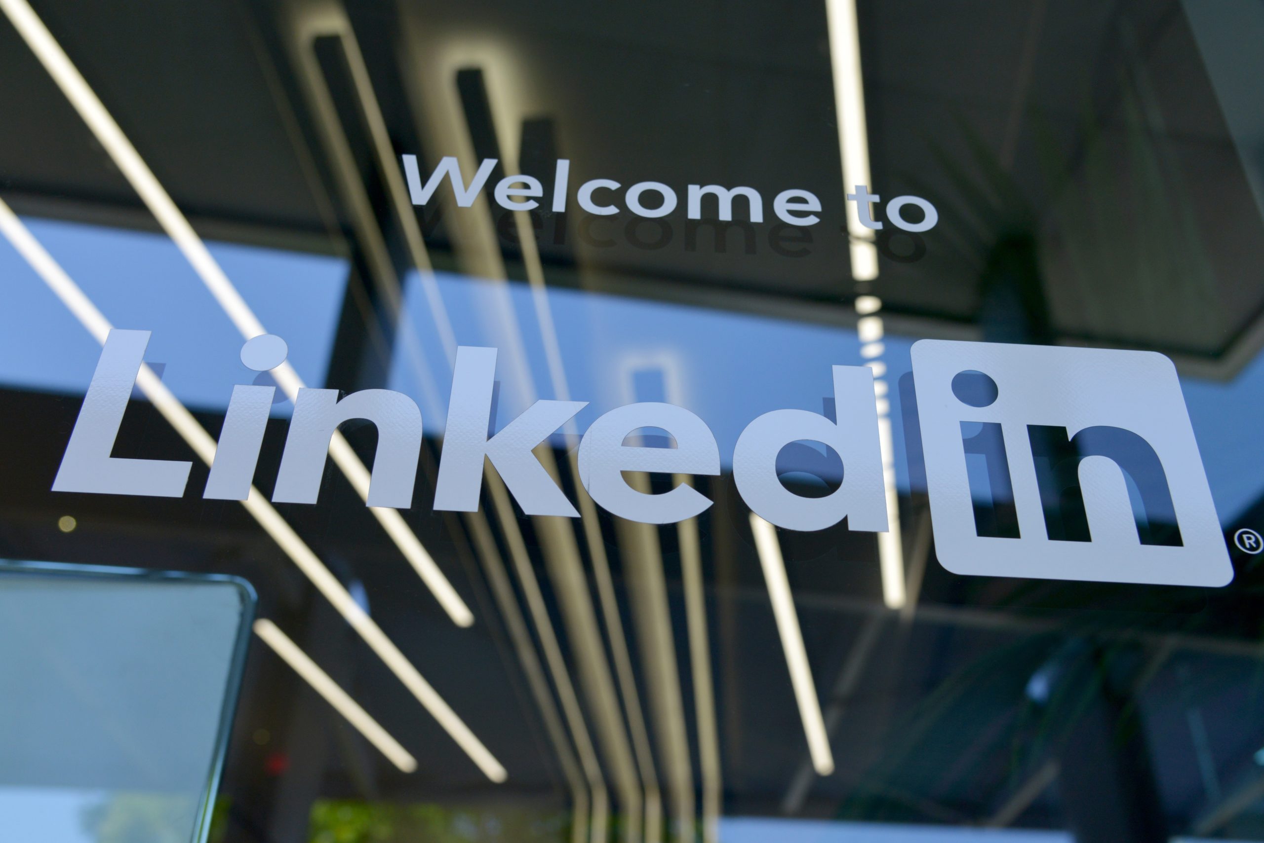 Welcome to LinkedIn sign: How to use LinkedIn as a freelance marketer.