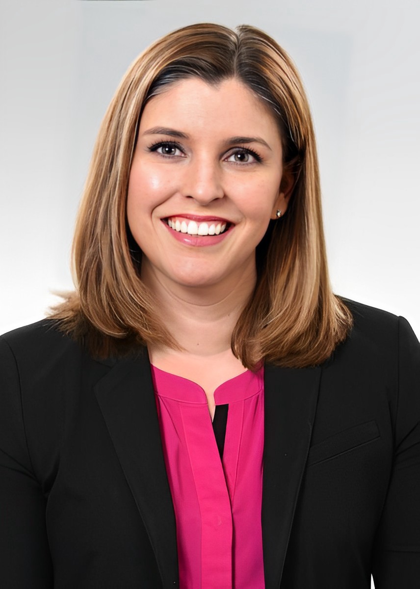 Holly Wasson Headshot.
